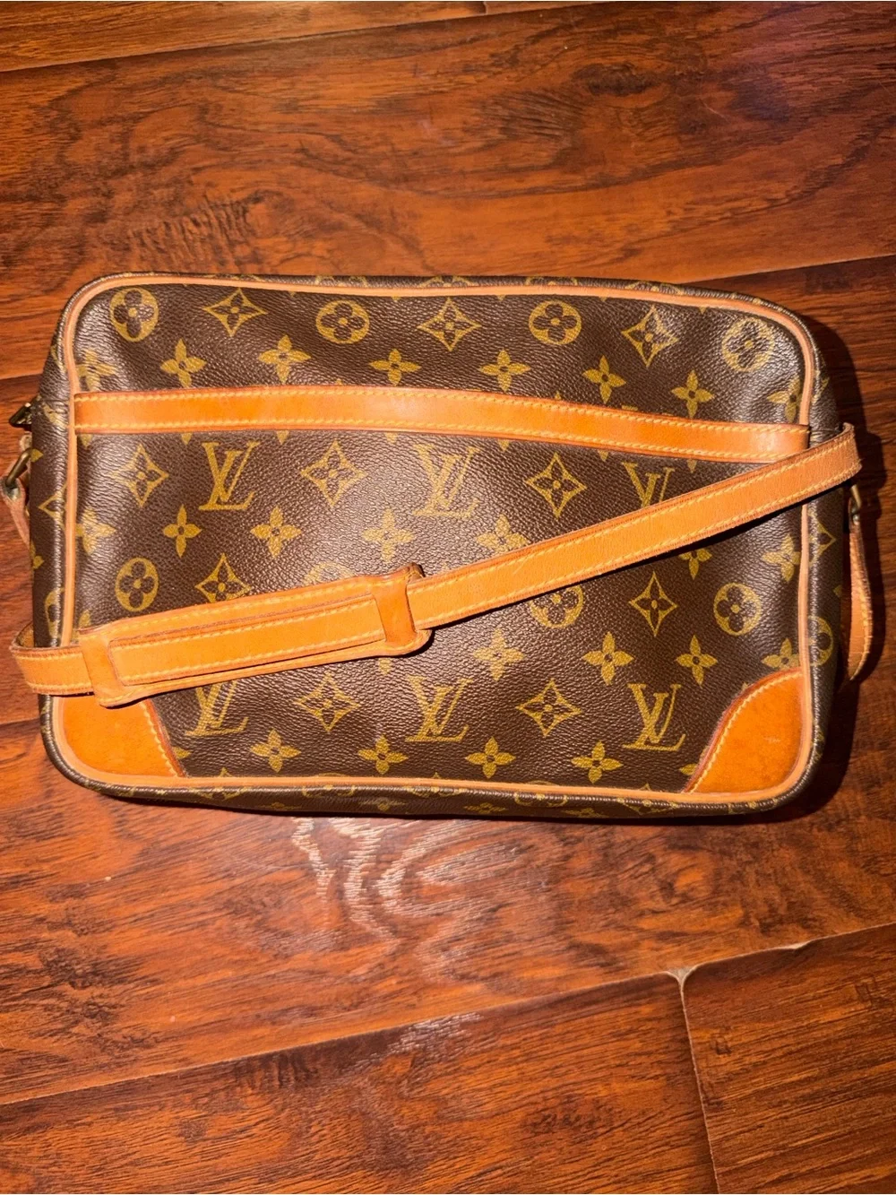 Louis Vuitton Monogram Crossbody in Brown and Tan- Trocadero 27